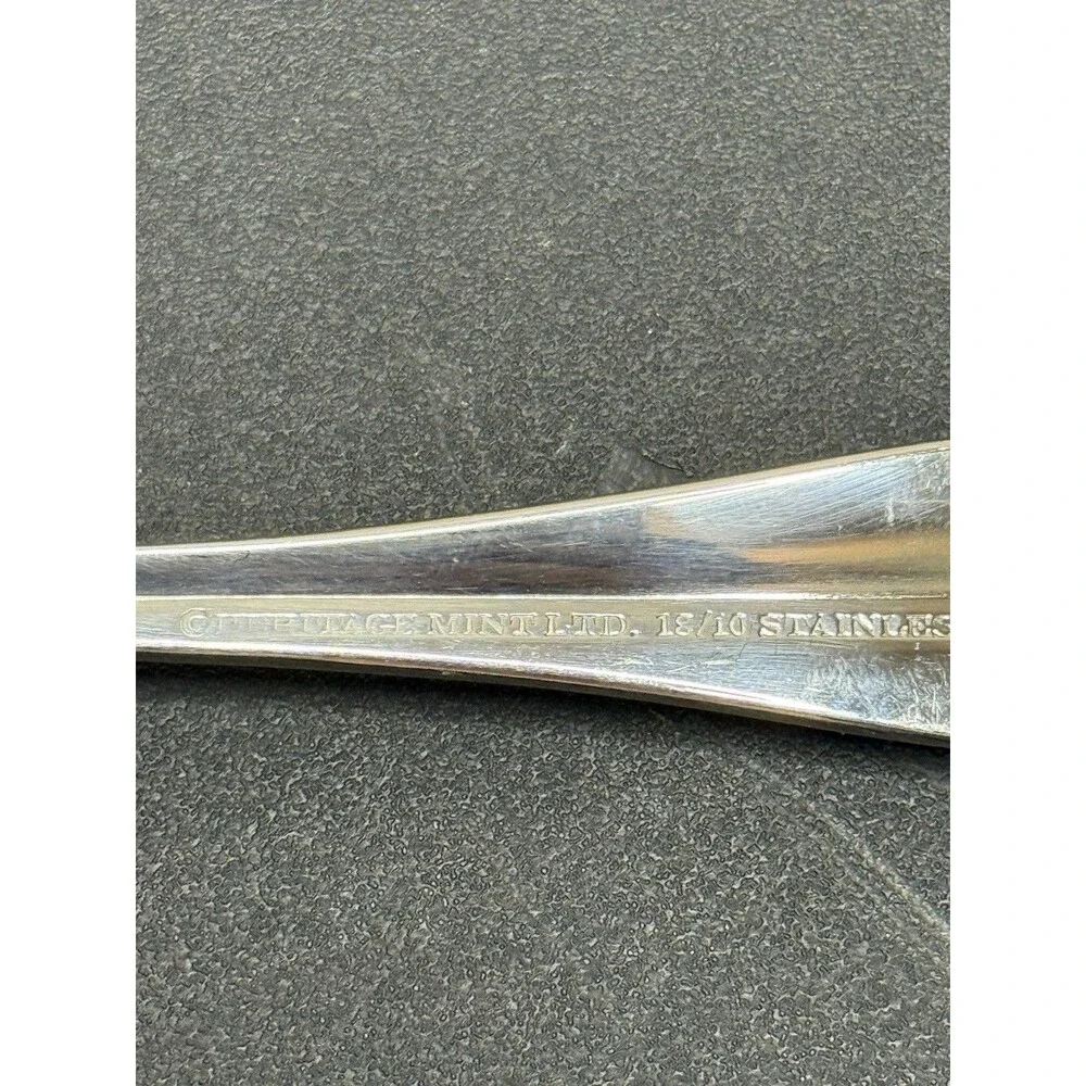 Heritage Mint Limited Large Pie/Cake Silver-Plated Server